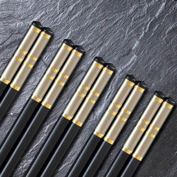 Chopsticks Reusable 5 Pairs Fiberglass Chopsticks Dishwasher Safe Lightweight Non Slip Chop Sticks Set (golden 1)